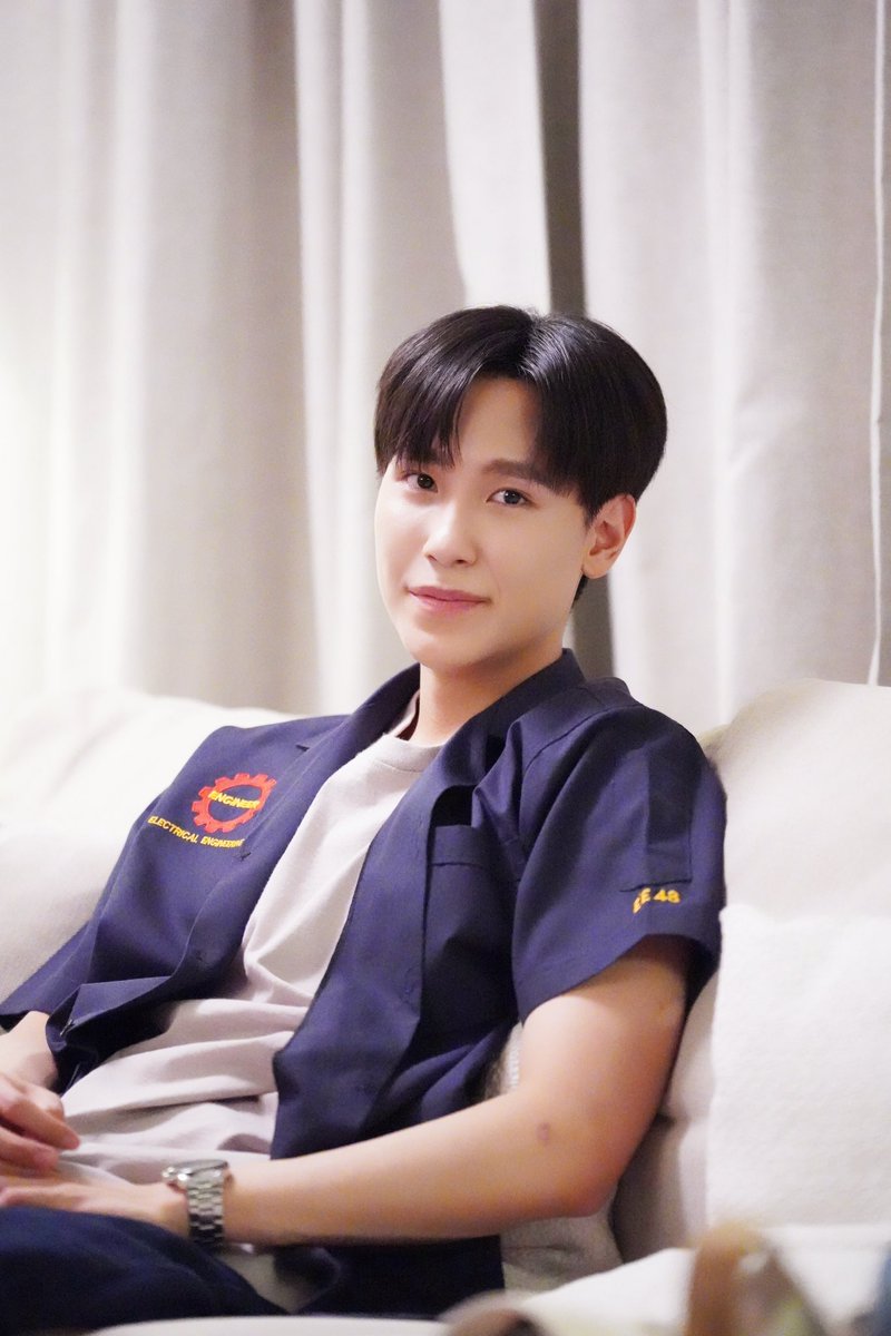 Thej_Juniors's tweet image. — #Perfect10LinersFinalEP ⋆˙⟡
— #Perfect10LinersAfterParty .☘︎ ݁˖
#Junniorrs #จูเนียร์ปณชัย @jnnrrs 

ถึง จูเนียร์ &amp;amp; ไฟฟ้า ขุนเขาป่าใบเขียวของทุกคน🍀🍃

ขอบคุณที่ทุ่มเท ตั้งใจทำผลงานออกมาอย่างเต็มที่มาโดยตลอด
ขอบคุณที่ทำการบ้านอย่างหนักมาเสมอ 
ขอบคุณที่ถ่ายทอดบทบาทของไฟฟ้า…