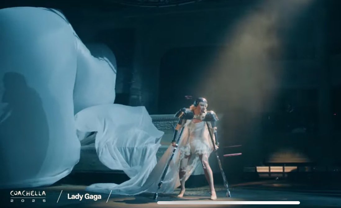 PopTingz's tweet photo. This might be Gaga’s BEST performance to date. She ate every second—vocals flawless, stage presence otherworldly. ‘The Garden of Eden’ and ‘Poker Face’ were peak artistry. She ate. No one’s touching her. https://t.co/CnrXi10zra