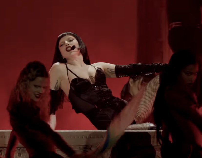 PopTingz's tweet photo. This might be Gaga’s BEST performance to date. She ate every second—vocals flawless, stage presence otherworldly. ‘The Garden of Eden’ and ‘Poker Face’ were peak artistry. She ate. No one’s touching her. https://t.co/CnrXi10zra