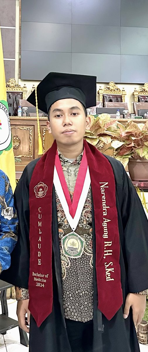 tantoburu's tweet photo. Selamat ya ananda Agung atas pencapaiannya.. smg bermanfaat untuk masyarakat https://t.co/awNFir9lwm