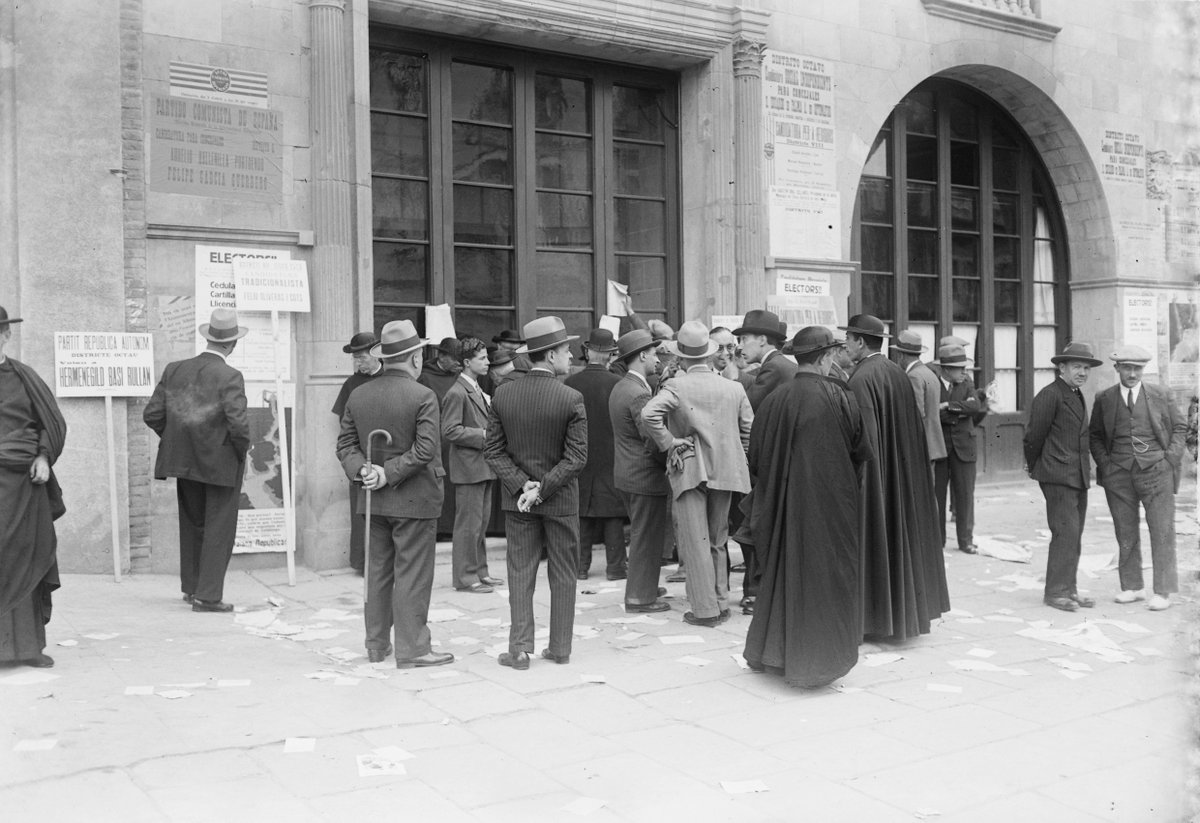 arxiunacional's tweet photo. #Recordem [12/04/1931] 🎓 | Eleccions municipals. Monarquia o república?

💬 Accedeix al comentari de l'efemèride per tractar el document des de l'aula 🎓👉 https://t.co/w4nglPpn1d

🖥️ A l’espai ‘Aprendre’ els trobaràs tots 👉 https://t.co/cbvnFzkqGF https://t.co/AV24m3fAoi