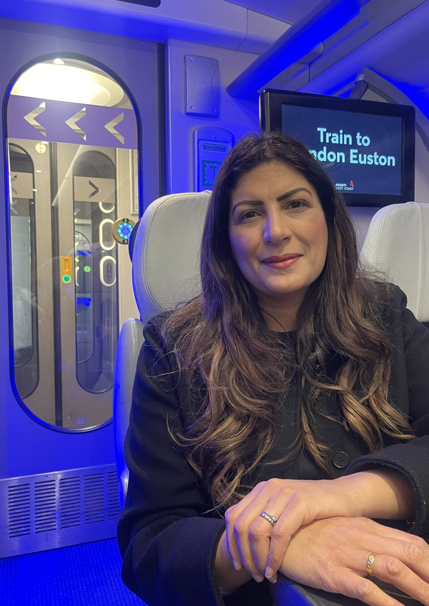 Off to parliament to vote so we can secure Britain’s steel industry and safeguard British jobs. 
#labourSavesSteel