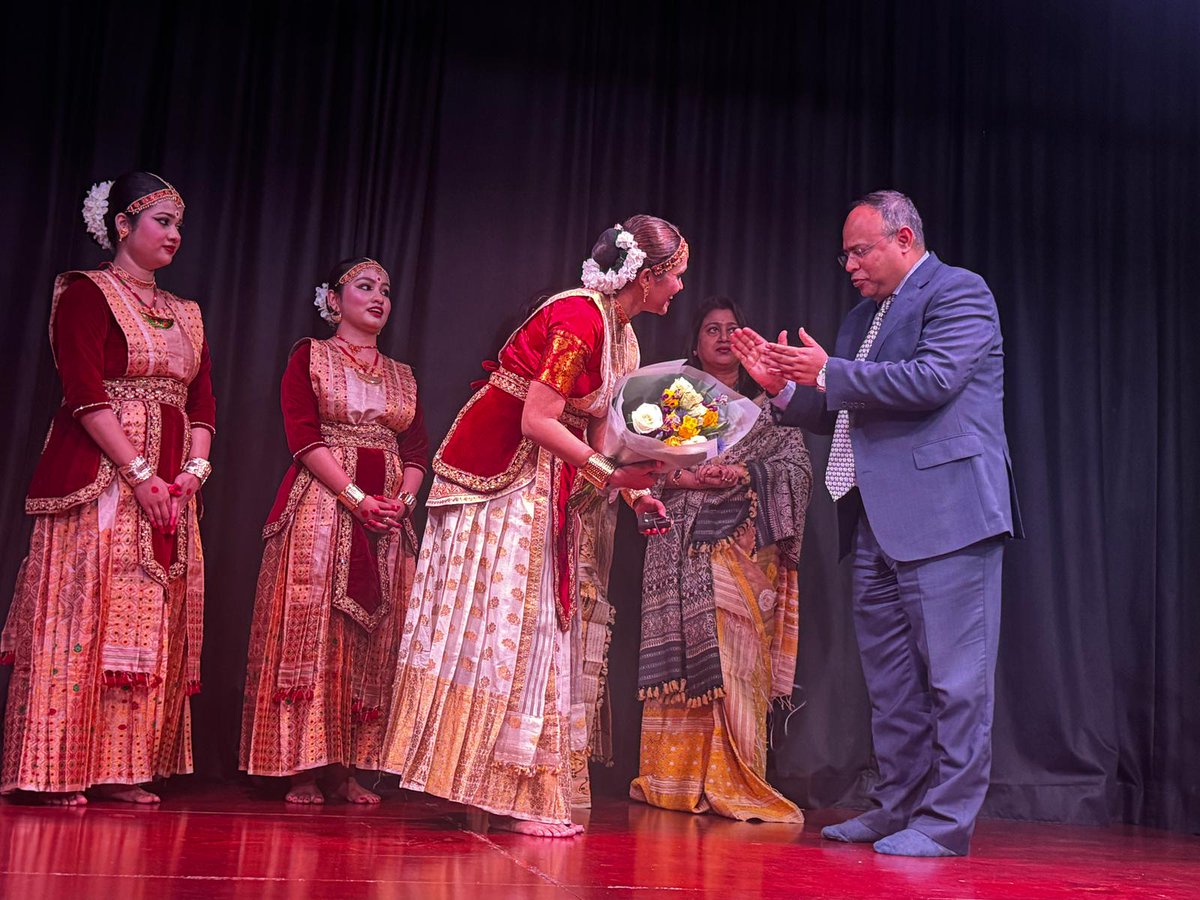 TheNehruCentre's tweet photo. An enchanting evening @TheNehruCentre as @MridusmitaDas  and her team performed Sattriya dance, classical dance form from Assam.
The event was graced by Deputy High Commissioner, Shri Sujit Ghosh.
@HCI_London @iccr_hq @MinOfCultureGoI @VDoraiswami @sujitjoyghosh @jsnaorem https://t.co/sqWFkYqTwB