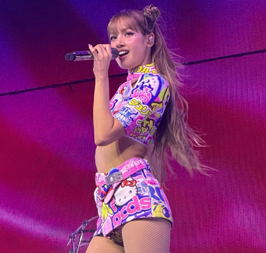 AboutMusicYT's tweet photo. Lisa and Lady Gaga were the most mentioned artists during the first day of Coachella on Twitter. https://t.co/P3x9eENPY9