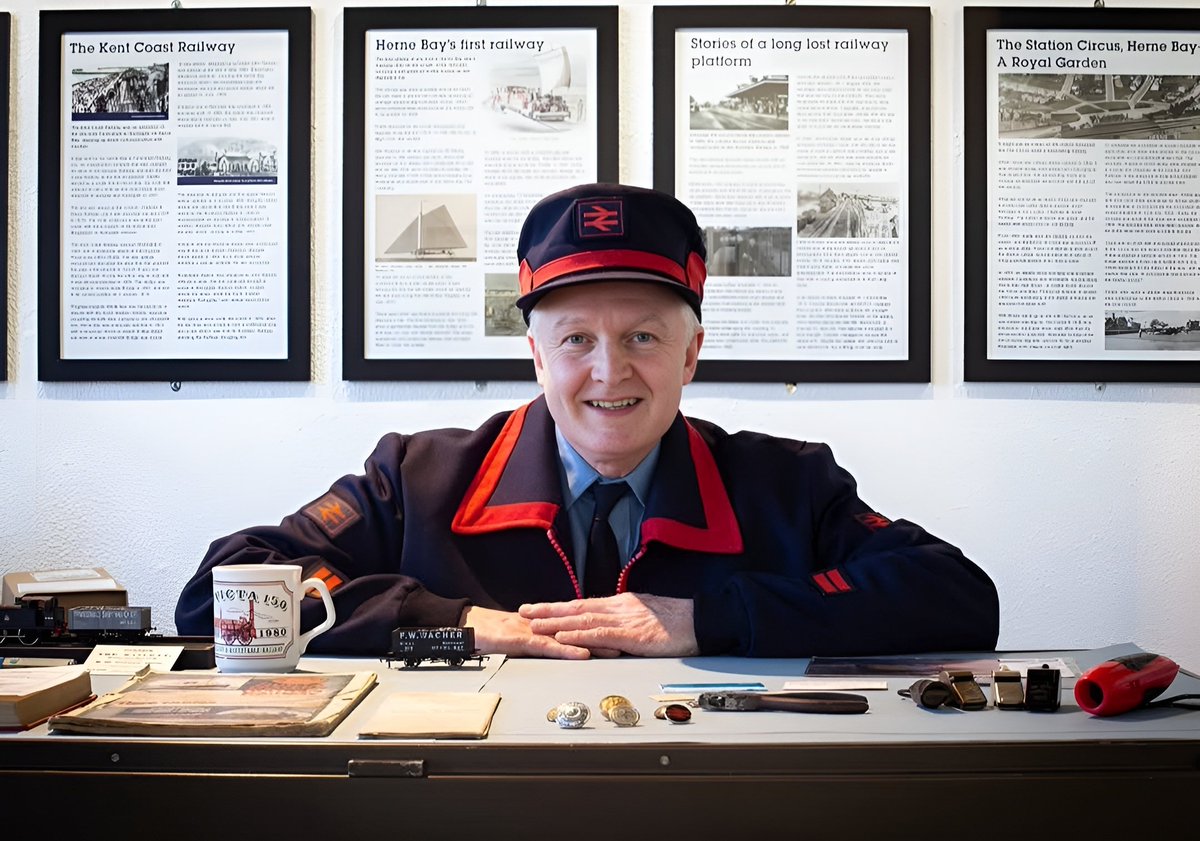 HerneBayRailway's tweet photo. Meet the Curator today at the Herne Bay &amp; Kent Coast Railway 200 exhibition @seasidemuseum, Herne Bay, in partnership with @Se_Railway.  I will be at the museum today between 11 and 4 pm if you'd like to join me for a chat or have any questions.
Photo courtesy of Hornby. https://t.co/3gt6vlW9Ie