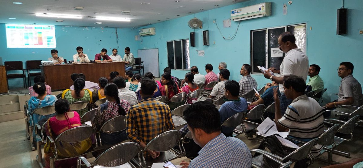 Chaired Development review meetings at BDO Ranaghat I &amp; II with GP Pradhans and staff.
Focused discussions on 15th FC, Banglar Bari, BSKs &amp; Anandadhara.
 #Development #Ranaghat #nadia