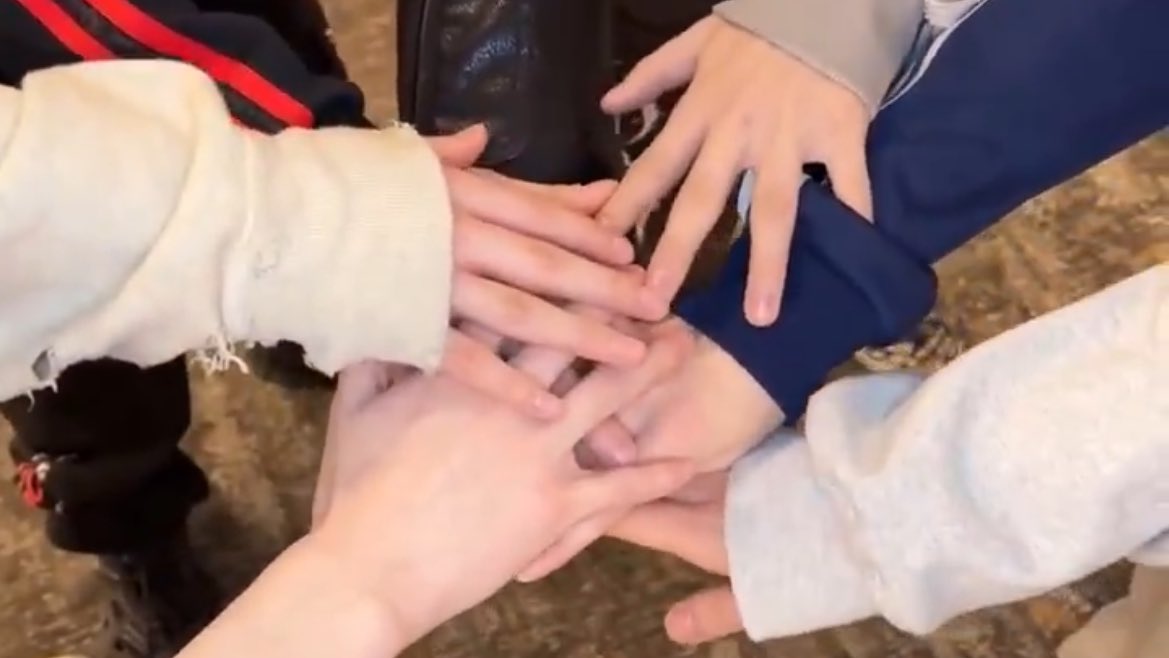 pocketzgallery's tweet image. LET'S GO ENHYPEN

#ENCHELLA #COACHELLA2025 #ENHYPEN