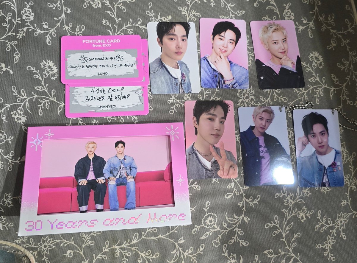 🐰BunnyCottonDae🦖Interview X (@bunnycottonl) on Twitter photo Thank you so much for my SuYeol merch! <a href="/kaethrihnaenee/">Cath G. 🌻 || INACTIVE ~ SLOW REPLIES</a> <a href="/nekomnl12/">Nekomnl ♥ || Brgy 614 Fiesta at Cafe-408 QC 🥳</a> 🤍 Thank you so much for my SuYeol merch! <a href="/kaethrihnaenee/">Cath G. 🌻 || INACTIVE ~ SLOW REPLIES</a> <a href="/nekomnl12/">Nekomnl ♥ || Brgy 614 Fiesta at Cafe-408 QC 🥳</a> 🤍