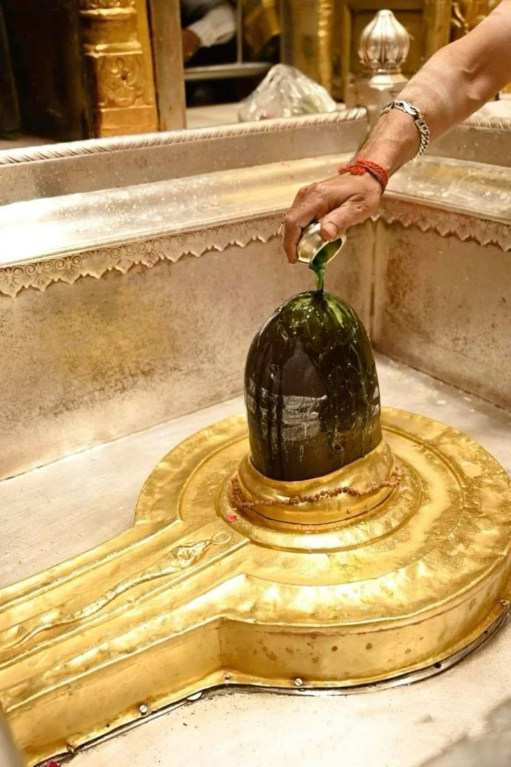 भगवान काशी विश्वनाथ जी के दिव्य अलौकिक दर्शन ⚛️
हर हर महादेव ⚛️🔱