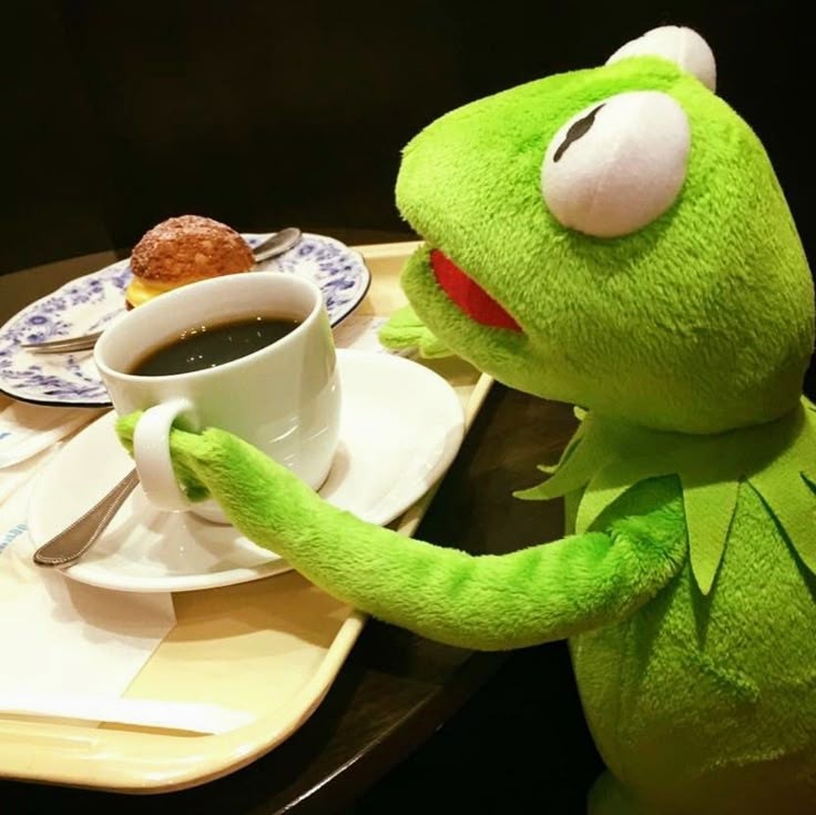 Günaydınn kahveler içildi mi? ☀️🍀☕️🧚‍♀️🐸🐣