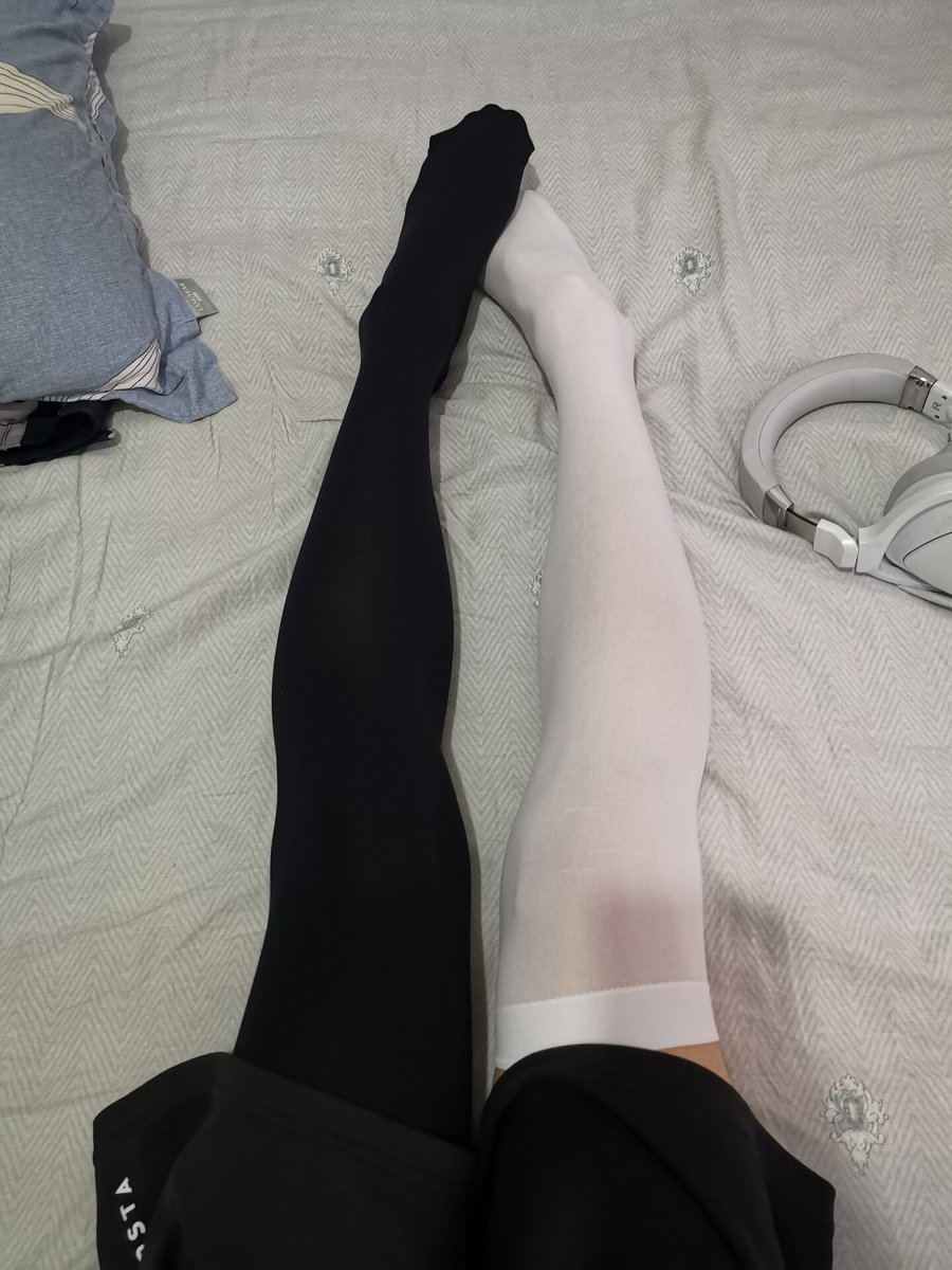 itgmy138347's tweet photo. 小男娘喜欢杂鱼肉棒，要榨干所有的肉棒 https://t.co/A1Yv74vfTm
