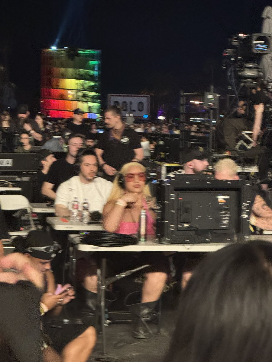 dollopgaga's tweet image. Parris was locked the fuck in