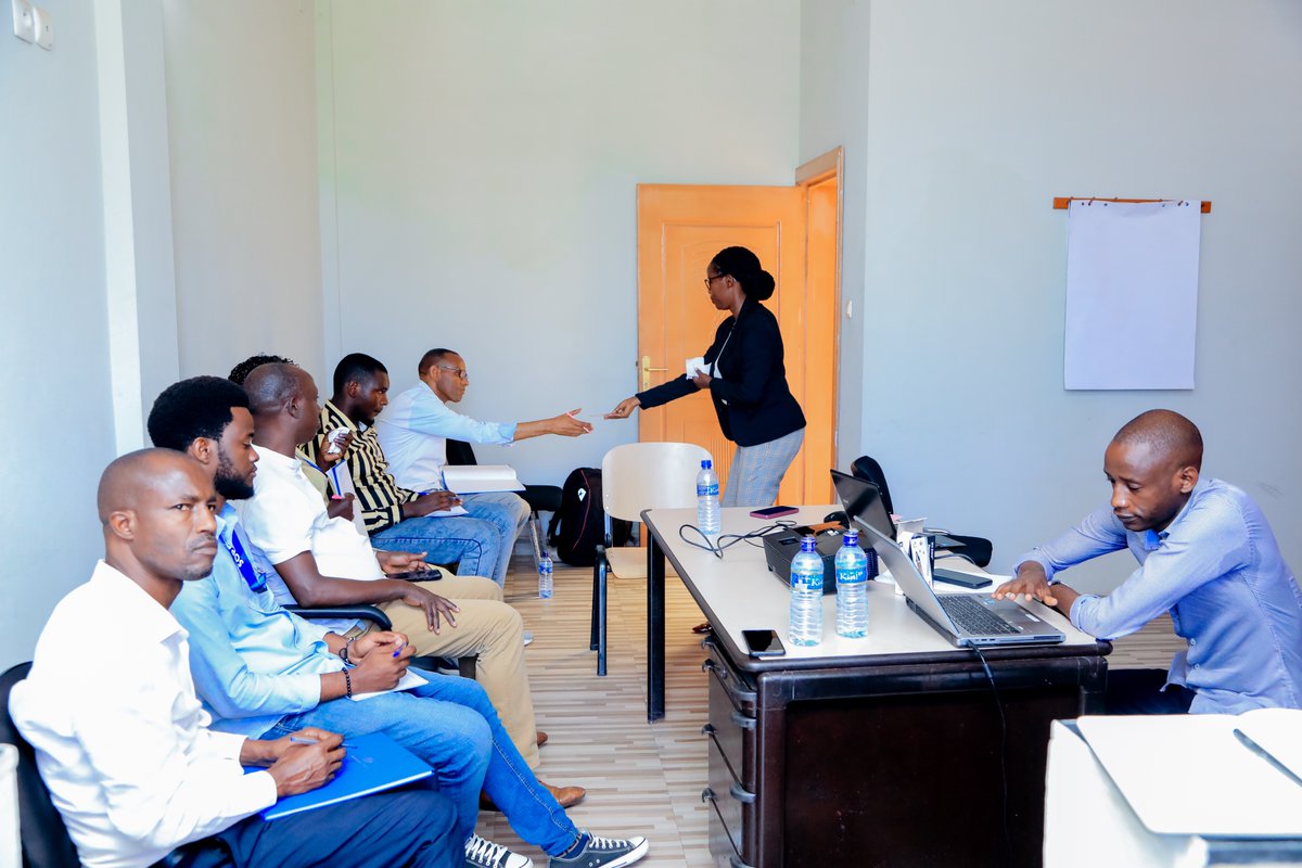 ONGSOPADI's tweet photo. Dans le cadre de renforcement institutionnel de l'@ONGSOPADI , une formation en entreprenariat a été organisée à l'intention de son Conseil d'Administration et de son staff du 10 au 11 Avril 2025. https://t.co/HFyHEKMXtH