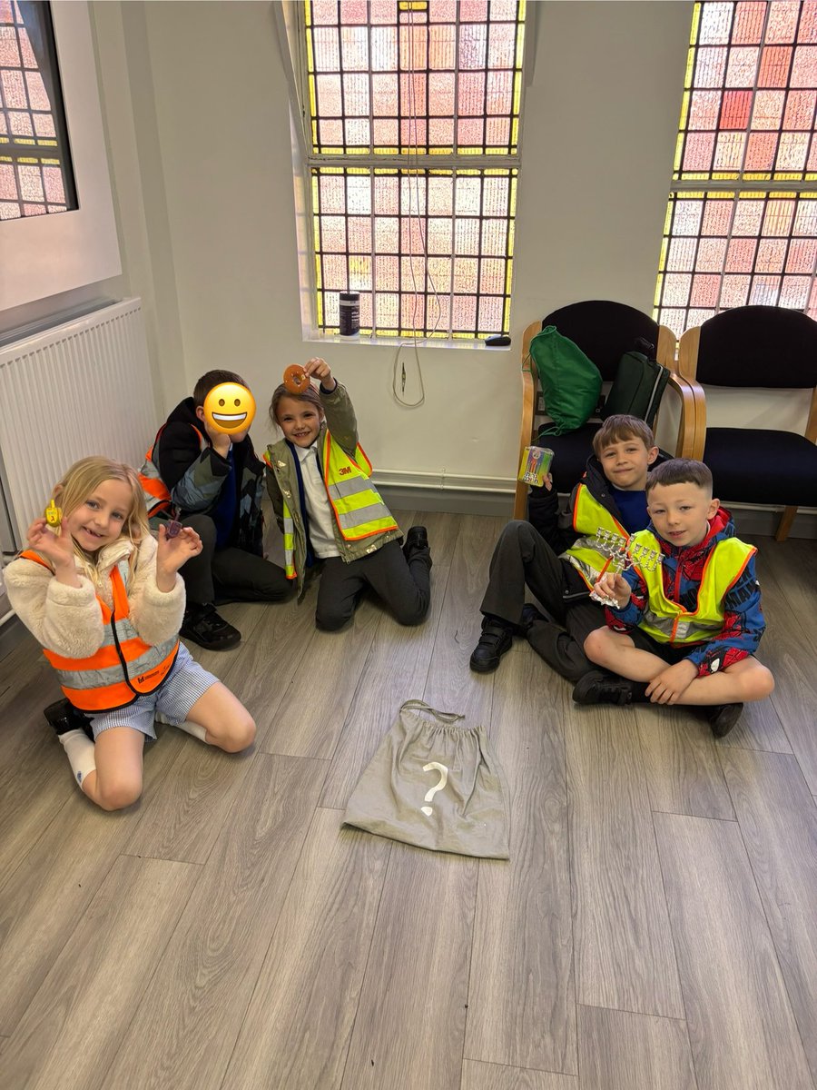 latimerprimary's tweet image. Year 2 had a great time visiting the Leicester Hebrew Congregation synagogue this week, as part of their RE learning😀 #LatimerRE #Year2 #ClassMN