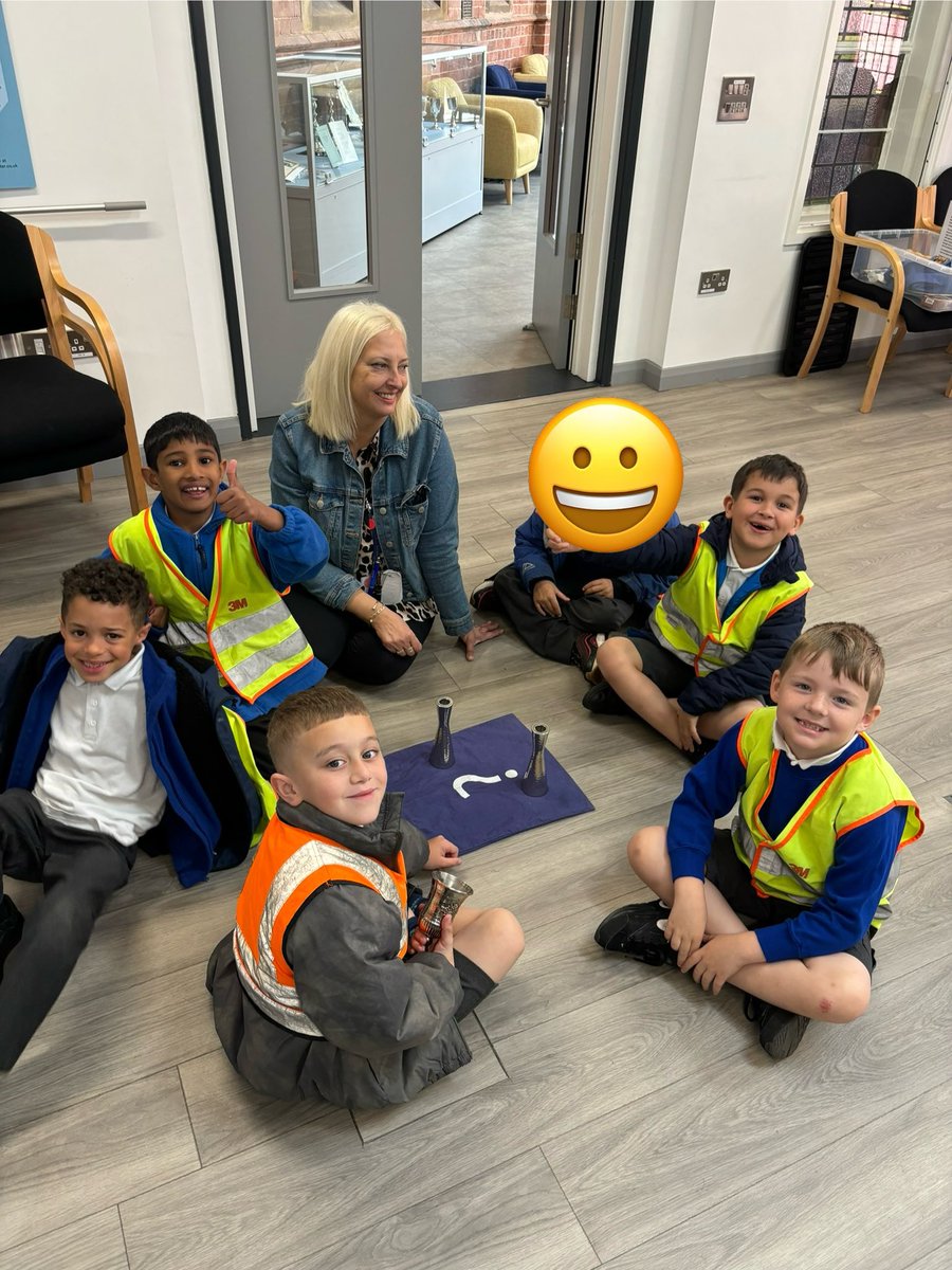 latimerprimary's tweet image. Year 2 had a great time visiting the Leicester Hebrew Congregation synagogue this week, as part of their RE learning😀 #LatimerRE #Year2 #ClassMN