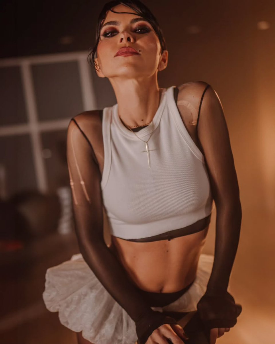 InnaFinland's tweet photo. Heyooo 

#INNA #singer #romania https://t.co/AombN88Zpn