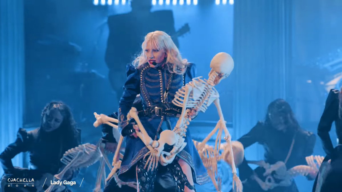 LⱯDY GⱯGⱯ NOW🪞 tweet media