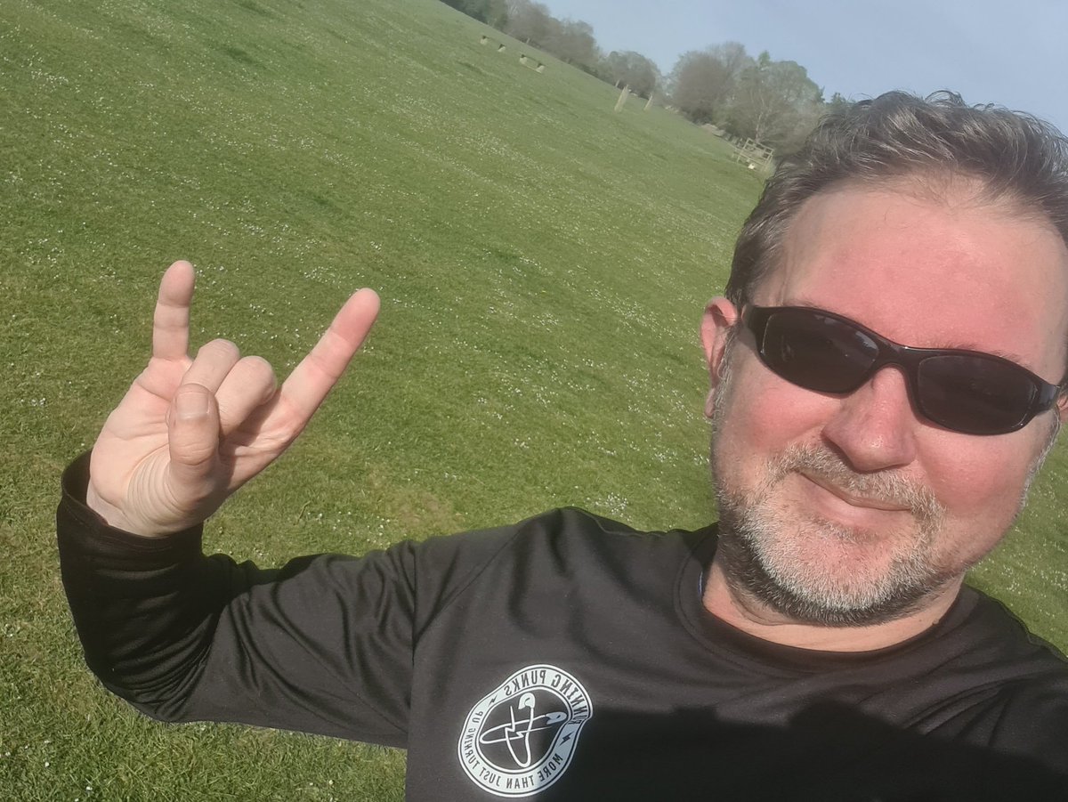 garylea_runner's tweet photo. Much needed 5 &amp; a bit K today @runningpunks The air was refreshing. Have a great weekend 🏃🏻🏃🏻 #vrc https://t.co/A4lQmlp6jw
