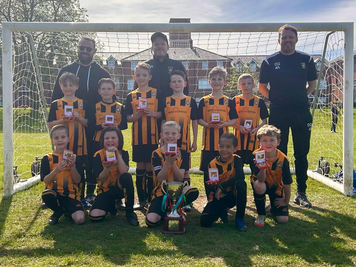Folkestone Invicta Youth FC (@invicta_fc) on Twitter photo Congratulations to our U8s who won the East Kent Youth League Cup π€π§‘ππ₯
The future is bright β½οΈ
<a href="/FIFC/">Folkestone Invicta</a> Congratulations to our U8s who won the East Kent Youth League Cup π€π§‘ππ₯
The future is bright β½οΈ
<a href="/FIFC/">Folkestone Invicta</a>