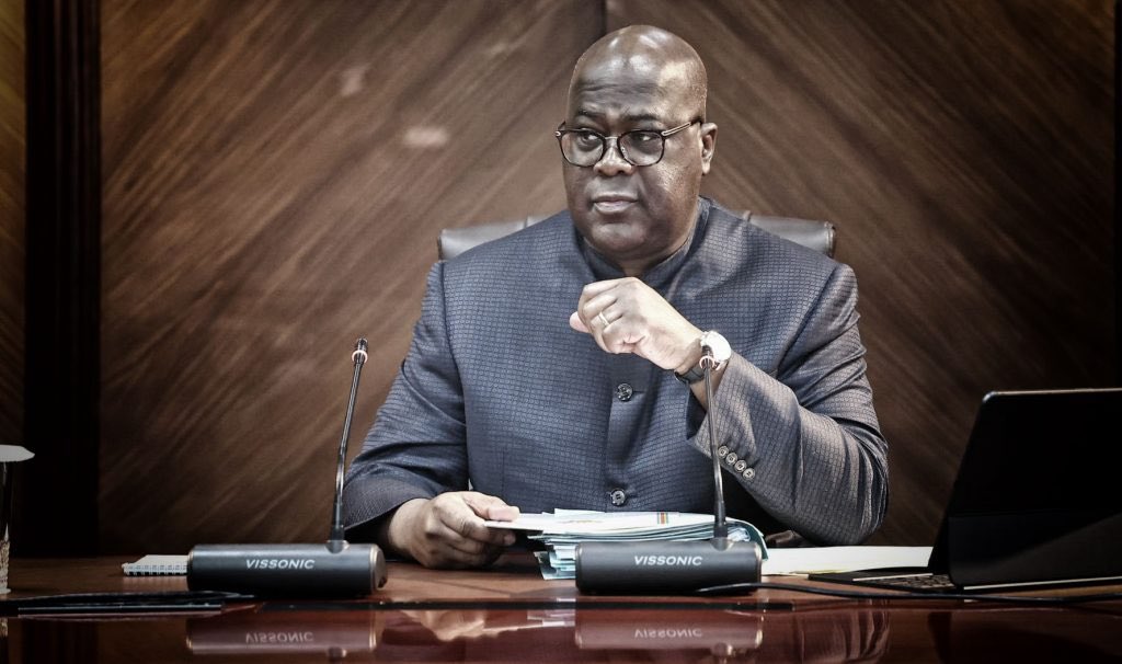 QueenMom243Re's tweet photo. Le passeport ordinaire biométrique va désormais coûter 75$. @RDC_Minafet

Décision prise par le S.E.M Félix Antoine Tshisekedi Tshilombo @fatshi13 🫡 https://t.co/osx1rl71Kj