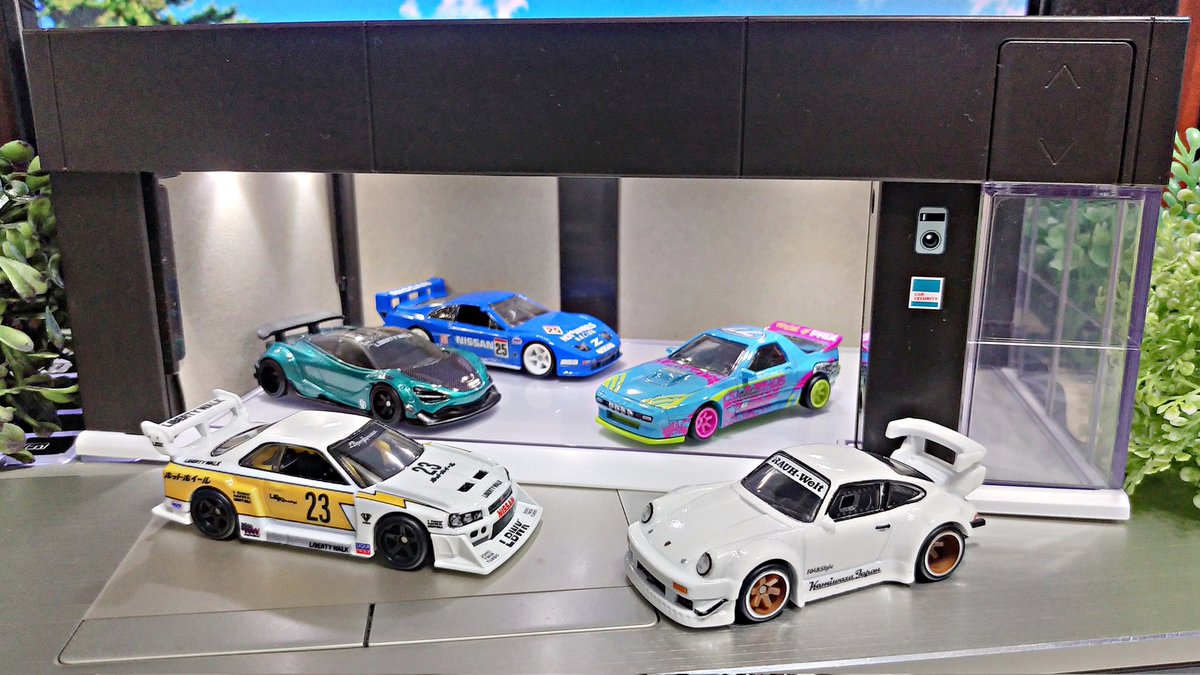 you_kun_jp's tweet photo. #シルエット 開けました。
#ホットウィール #LBER34 #スーパーシルエット #日産 #スカイライン #リバティワークス #マクラーレン #720S #300ZX #マツダ #RX7 #FC #RWB #ポルシェ #hotwheels #silhouette #supersilhouette #nissan #skyline #LB #works #McLAREN #mazda #porsche #porsche930 https://t.co/PJqfZyidkm