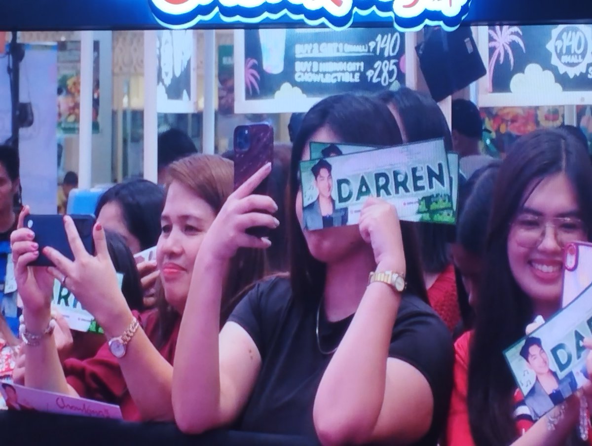 iLoveDarren_24's tweet photo. Excited na kaming mga DARRENatics na makita ka D!!🤩❤️

#DARREN @Espanto2001 
#SarapKaSummerNgChowking
@chowking_ph https://t.co/Eqhw48A4JA