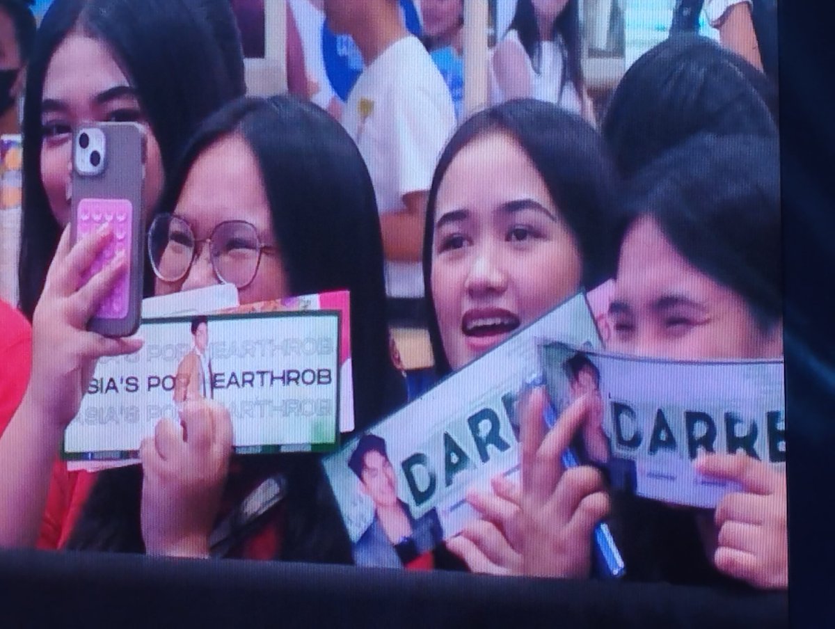 iLoveDarren_24's tweet photo. Excited na kaming mga DARRENatics na makita ka D!!🤩❤️

#DARREN @Espanto2001 
#SarapKaSummerNgChowking
@chowking_ph https://t.co/Eqhw48A4JA
