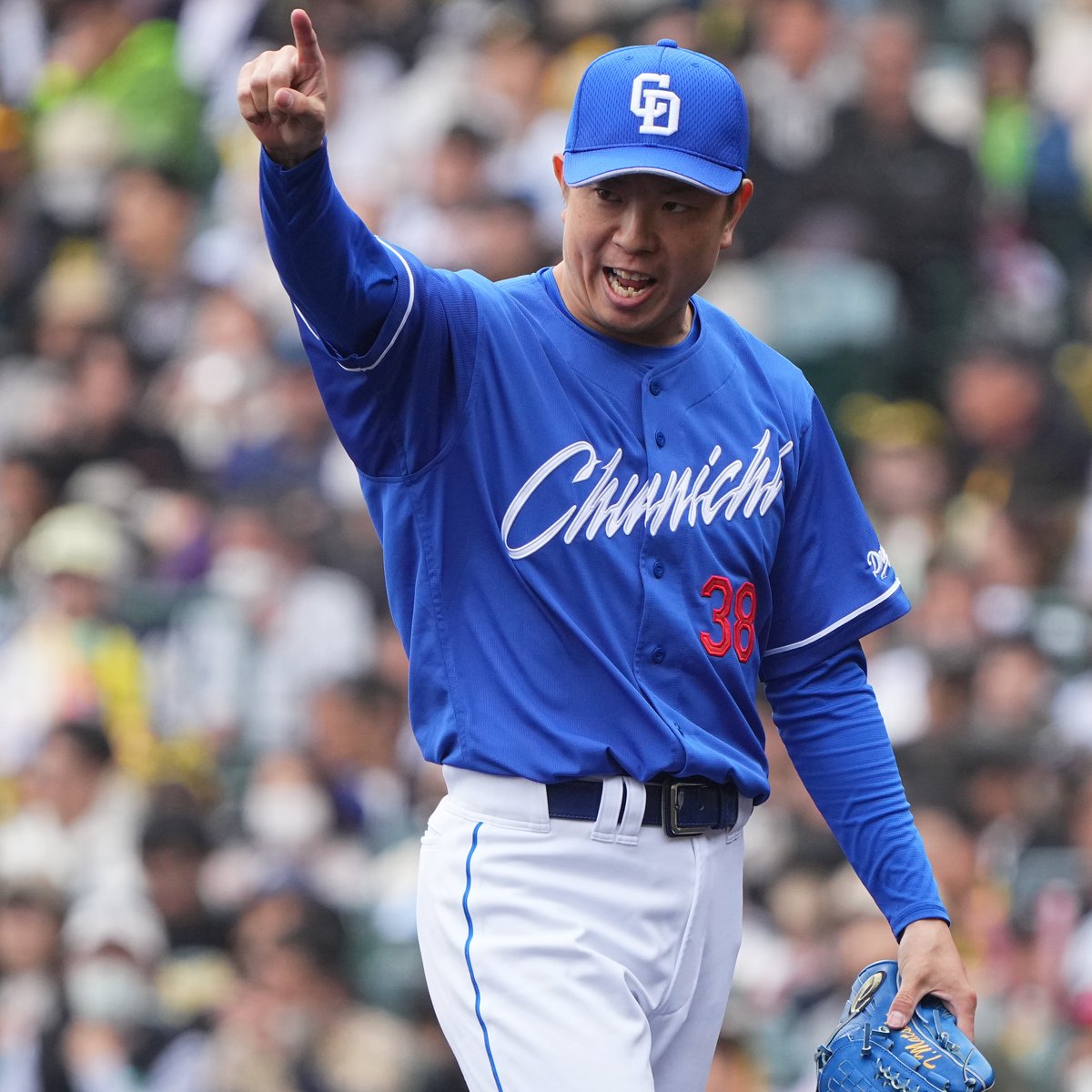 DragonsOfficial's tweet photo. ／
＃JERAセ・リーグ 速報⚾️
＼
神２ー３中
本日の ＃月間JERAセ・リーグAWARD ノミネート選手はこちら✋
７回を１失点、２勝目を挙げた ＃松葉貴大 投手です。
ノミネート選手はこちら　https://t.co/npQIT8WvhE
JERA協賛特設ページ　https://t.co/zPW5dhijgX
#JERA
#どらほー https://t.co/j26WBdQzN8