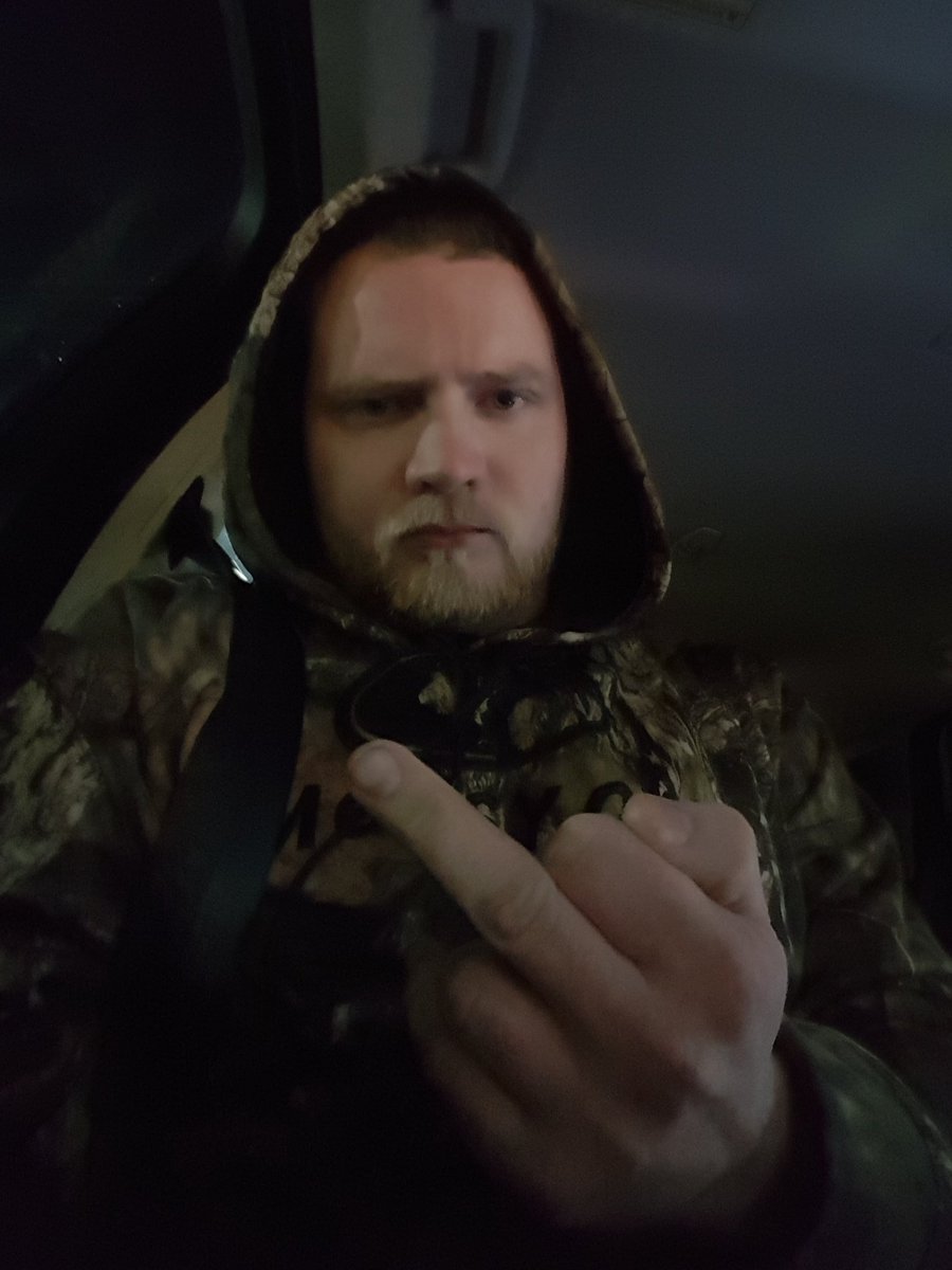 CashMaster_B tweet media