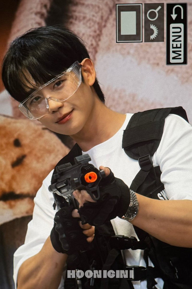Hoonigini's tweet photo. 250412 FNC 대면 팬싸인회
#정해인 #JungHaeIn #OURTIMEHBD

🫨🫨🫨🫨🫨🫨 https://t.co/Uc7Jbkeegh
