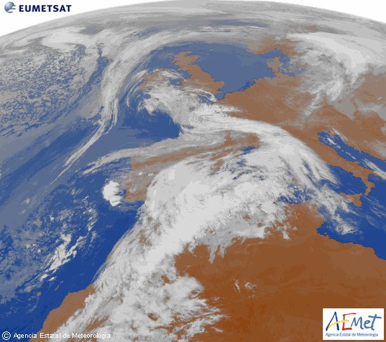 Avui, dis 12, impressionant entrada d’aire tropical cap a la Mediterrània occidental. AEMET ha donat avís de rissaga