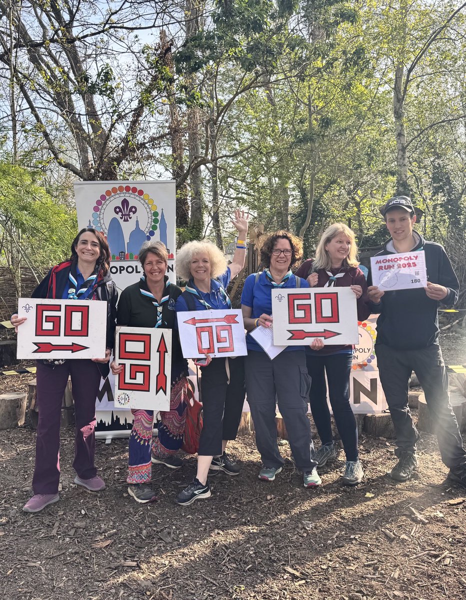 KathyButt5's tweet photo. Team 180 at Go @monopolyrunlondon #MR25 #Monopolyrun25 #MonopolyRun https://t.co/T0OLoe0fHa