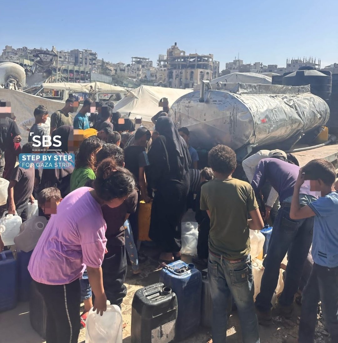 DrMohammedKhal's tweet photo. تم بِحمده تعالى توفير مياه الشُرب لعدة مناطق في شمال القِطاع...

@SBSFGS 
#sbs #GazaNeeedsBread #غزه_تموت_جوعاً https://t.co/MTGmqiymvv