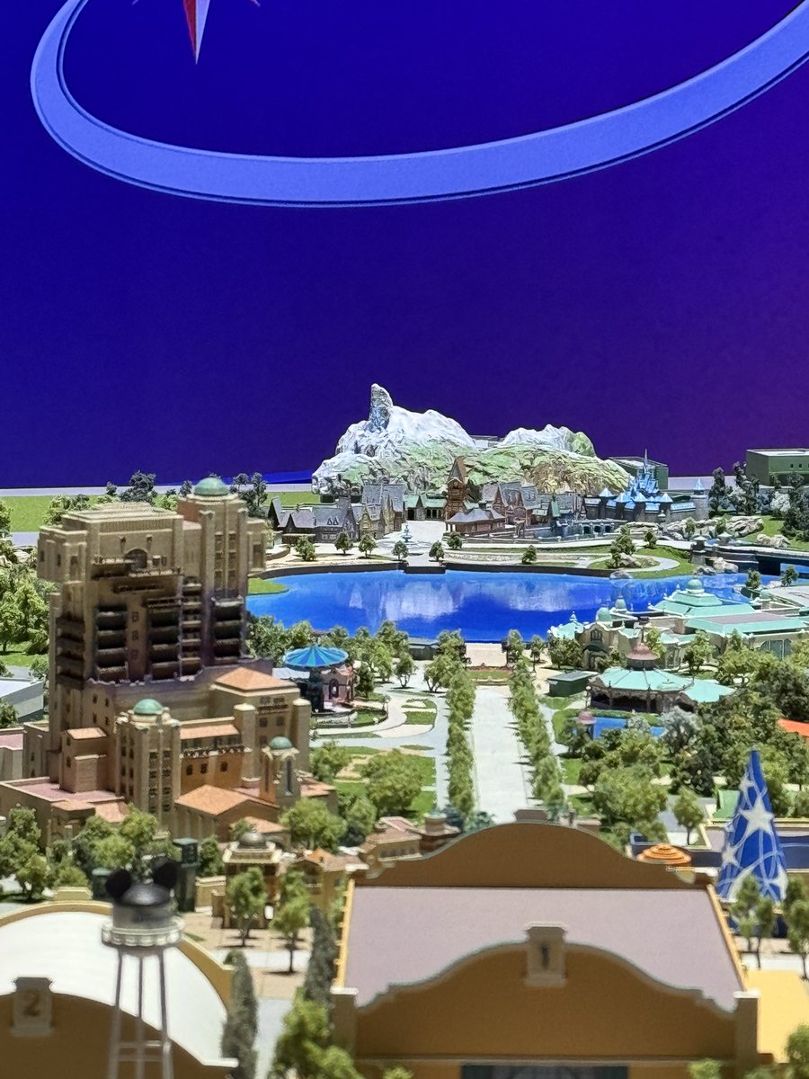 C’est officiel, une attraction « Là-haut » arrive à Disneyland Paris