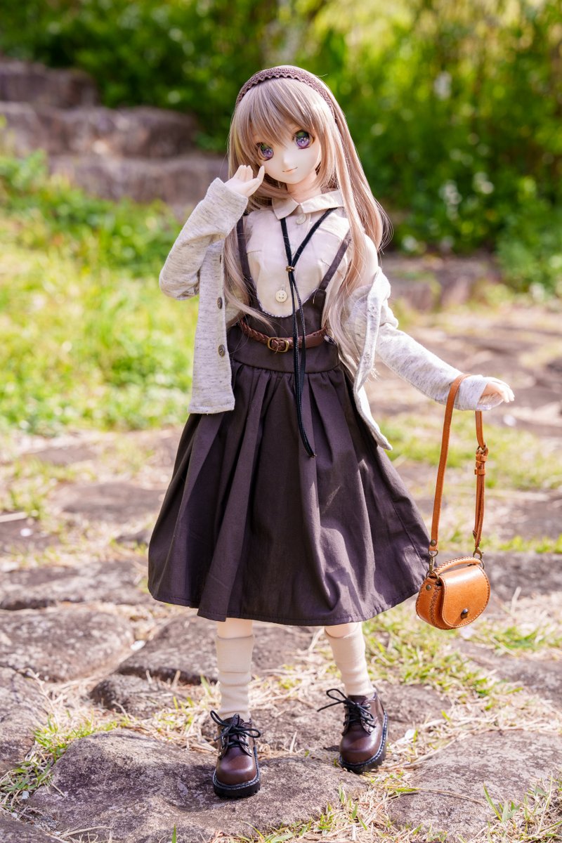 もうちょっと撮った写真があったのでペタリ
美雪「階段がある公園は楽しいから好き♡」
運動不足解消にはバッチリですよね
美雪「あー・・・景色がいいとかなんだけど、たけ君はそれでいいよ～♡」
#BorderlineToybox
#mallmelly