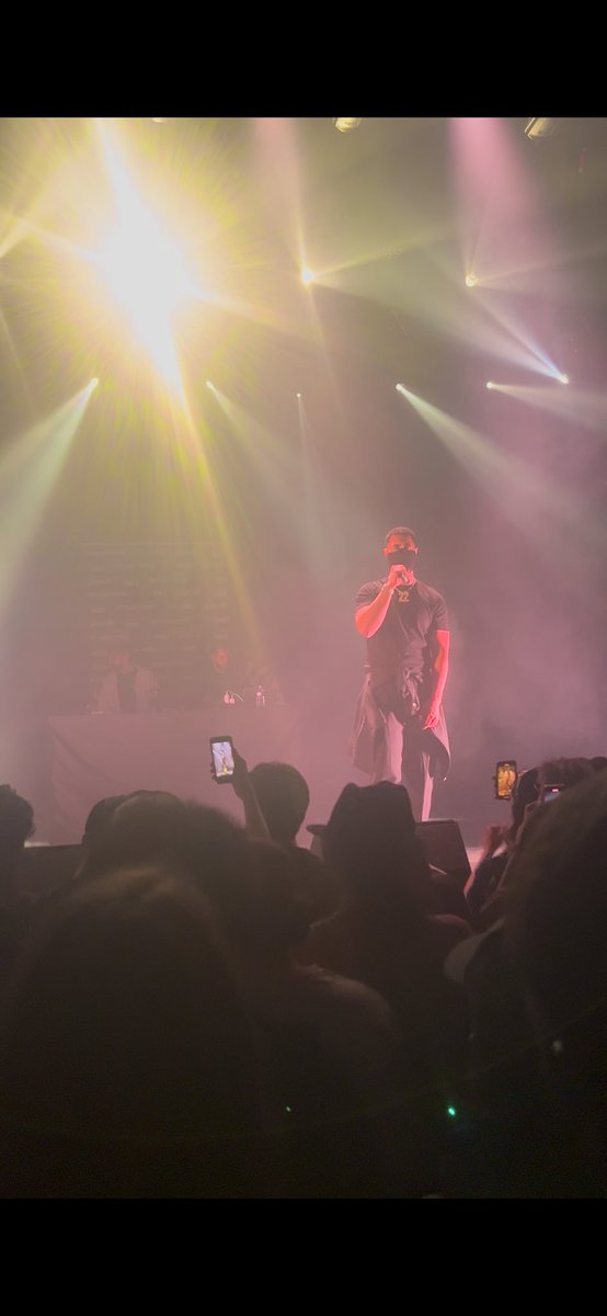 Le concert du <a href="/roiheenok/">ROI HEENOK</a> à la Cigale a été fou!! Encore Merci pour le S/O🎲