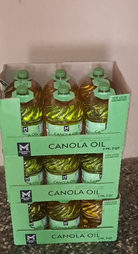 a_raffkuki's tweet photo. Good morning &amp; happy weekend! ❤️  
I have original canola oil available for sale.  

2.84 liters: #15,000  
A set (2) of 2.84 liters: #29,000  

Send a DM if you're interested.  

Kindly repost! 🙏🏾 https://t.co/THYOIJMceX