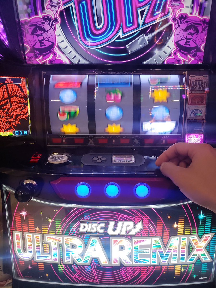 king_load334's tweet photo. 初打ち
まさかのDZ中の曲がエレクトロスウィング系
思い切ったけどかなりセンスある
あとは出てくれよ〜 https://t.co/Xfs5sTb5cj