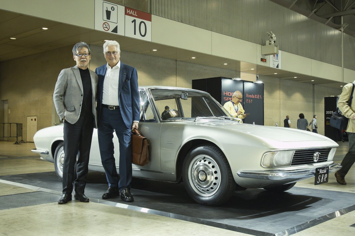 AutocarJapan's tweet photo. 【未来へと続くマツダ・デザインの変遷】ブースの目玉はS8P!若き日のジウジアーロがデザインした名作を公開
#オートモビルカウンシル2025 #マツダ #ジウジアーロ #S8P
https://t.co/2iyBIxpBaV https://t.co/zuVSl840j0