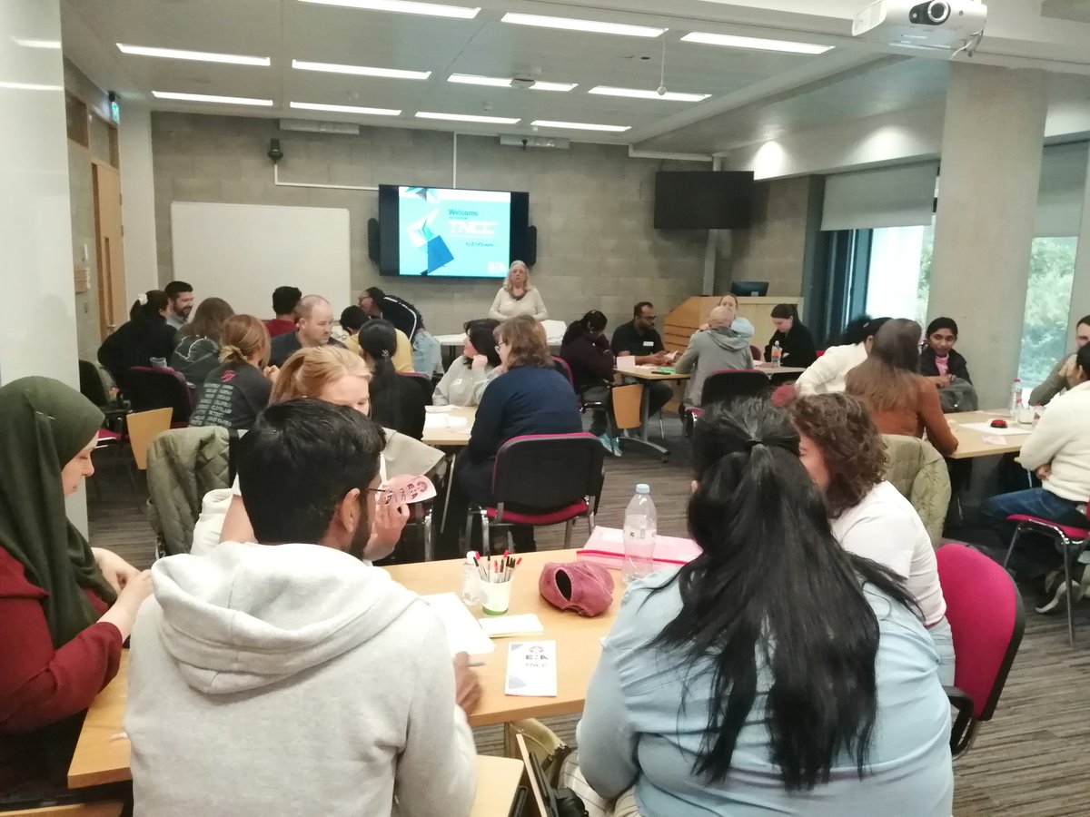 Jennifer Khan tweet media