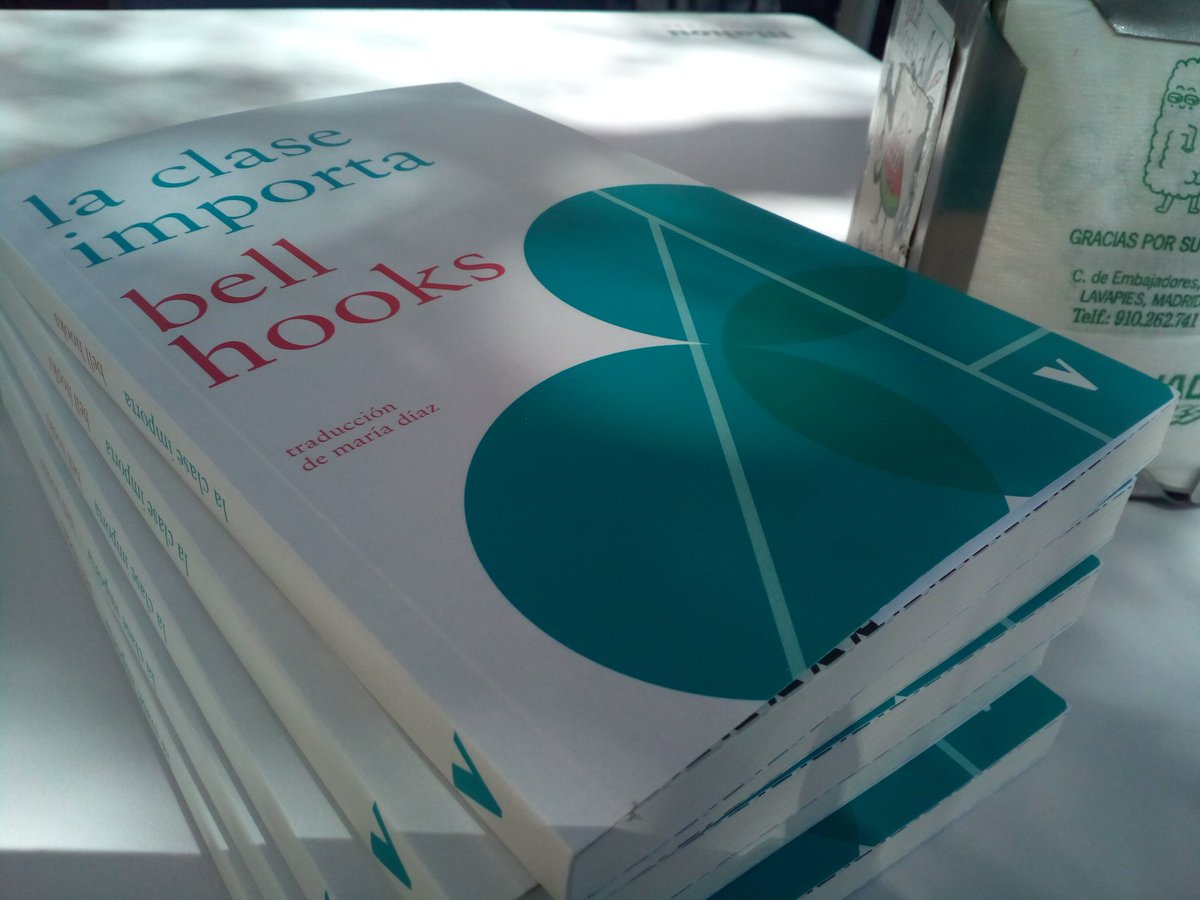 María D. Moreno tweet media