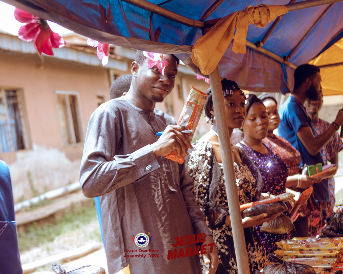 rccggda's tweet photo. Dear Family members, we hope you stay eased and continue to enjoy God's provisions.
- We love you dearly ❤️
Church bazaar was that place to be! 🥰🤗
#jesusmarket
#churchbazaar
#rccggda
#rccgglobal https://t.co/mZ3hCmCmet