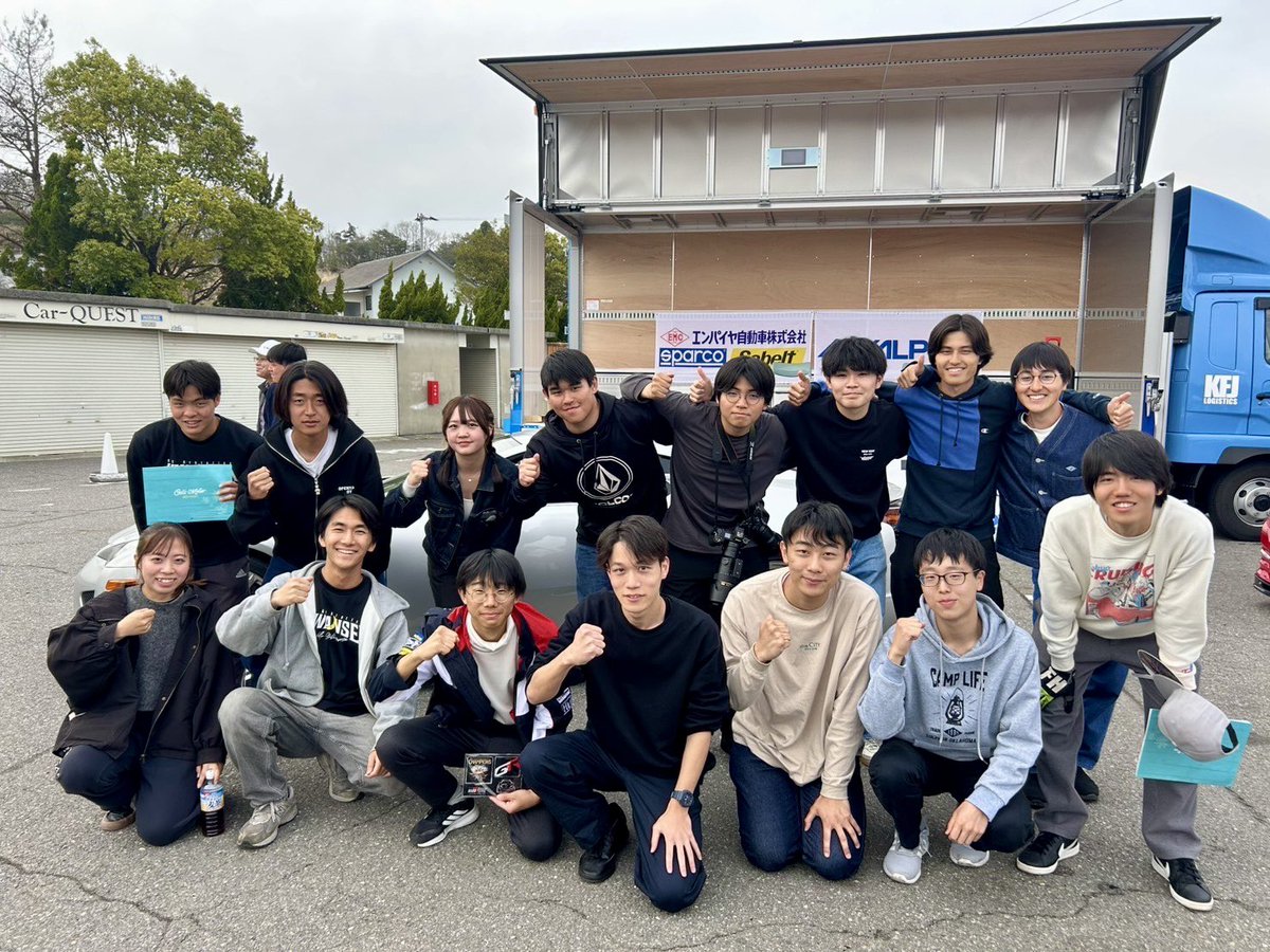 KGAC209's tweet photo. 【本日の活動】
名阪スポーツランドCコースにて自動車部新歓フェスタに参加させていただきました！見学・入部希望者まだまだ募集中です！DMお待ちしております🙇
#関西学院大学 #関学 #春から関学 #新歓
#関西学院体育会自動車部 #kgac209
#dunlop #lovca #alpinestyle #KeePer https://t.co/ICmn6575I1