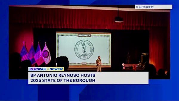 Beautiful that borough president Antonio Reynoso and his family are shining in front of the official Eendracht Maakt Macht seal, still in original Dutch. This week on stage, delivering the State of the Borough 

<a href="/BKBPReynoso/">Antonio Reynoso</a> #BKSOTB25 
Unity Makes Strength!