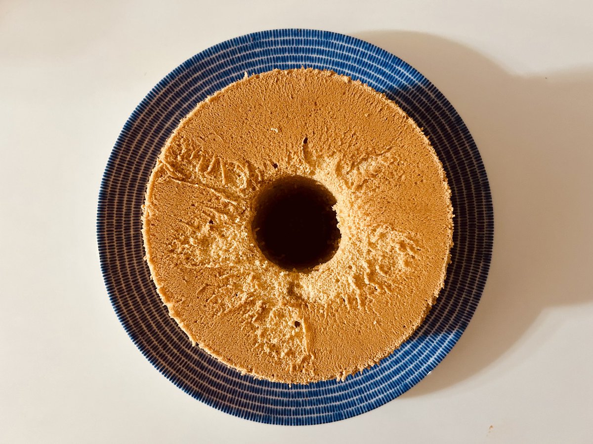 SERS43541322's tweet image. Chiffon Cake
#homemade 
#ChiffonCake 
#ReturnToOrigin
#プレーンシフォンケーキ