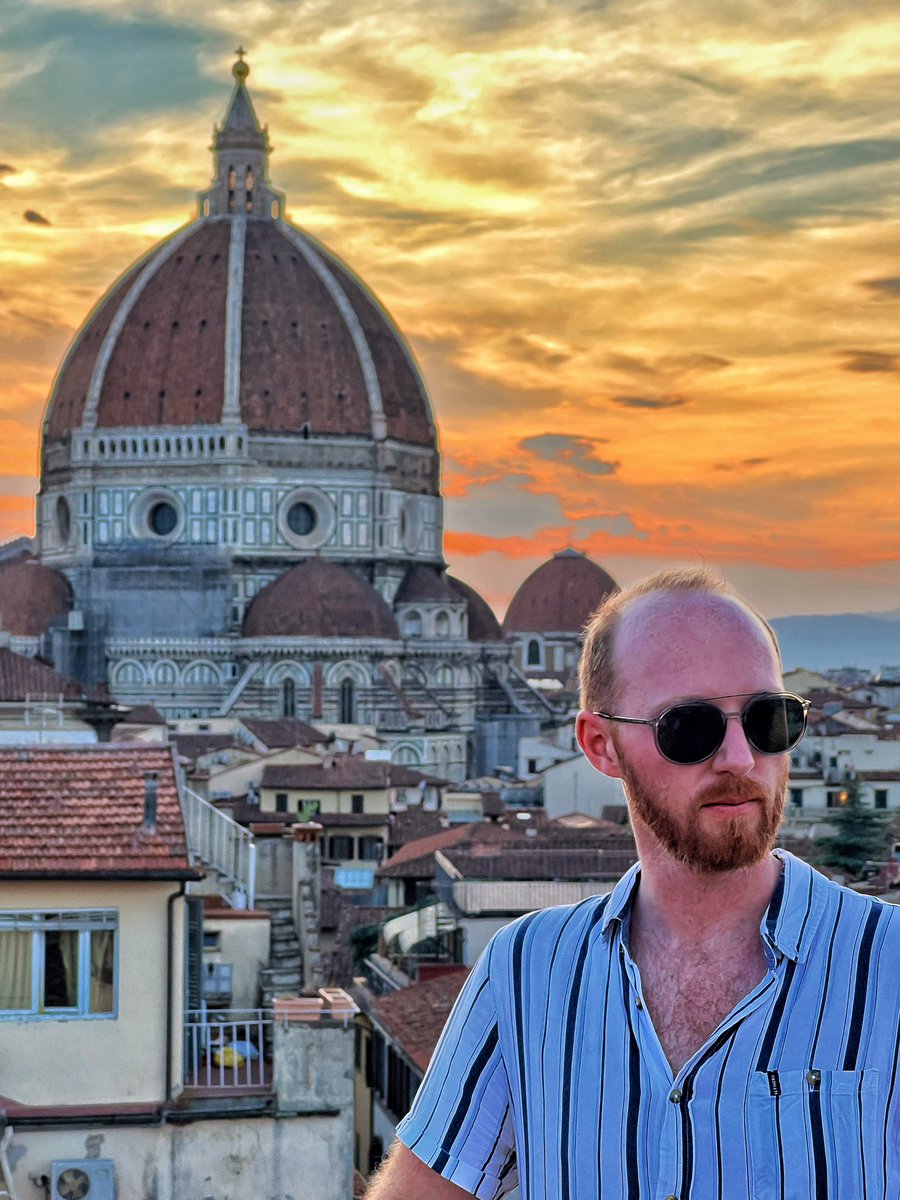 A bit of #Renaissance Magic.
Golden Hour in #Firenze - Duomo Views &amp; Dolce Vibes 

#LloydGoesItalian 🇮🇹