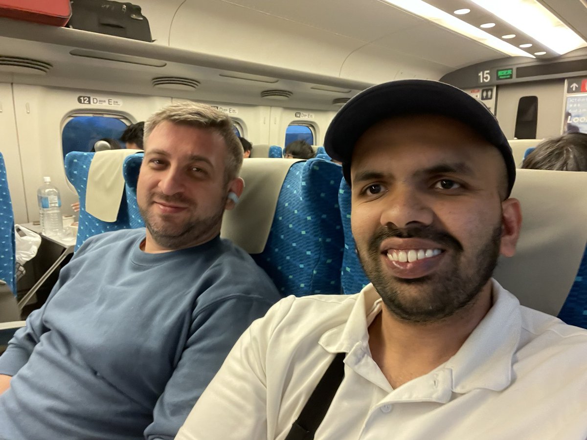 ChandanChittal's tweet photo. #Shinkansen #bullettrain https://t.co/e5vEMDIkSW
