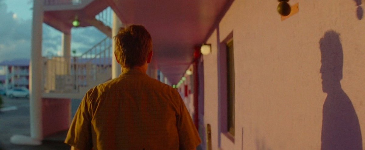 screenscaps's tweet image. the florida project  (2017) dir. sean baker