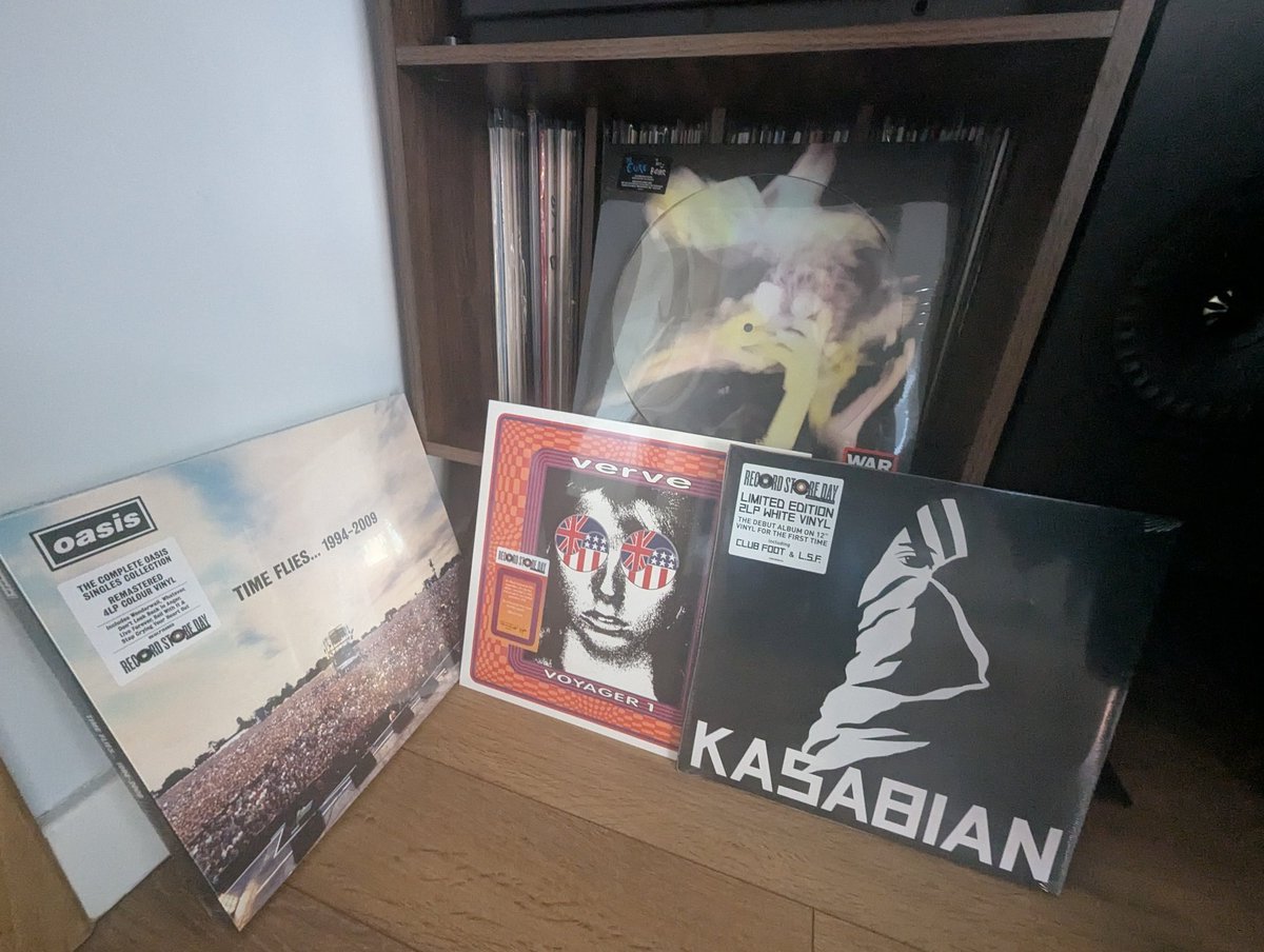 Surprisingly (sadly!?) was 1st in queue &amp; nice to support a great, local community shop <a href="/RecordStore_A/">TheRecordStore</a> who are being evicted in the name of development. Good to see decent nos there. <a href="/AshfordCouncil/">ashfordcouncil</a> wonder why town struggles but don't support shops that bring community together.