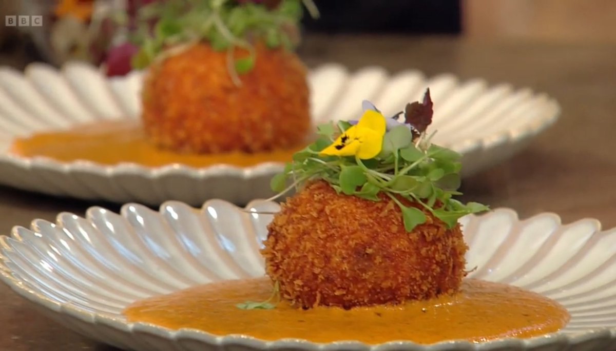 Women In the Food Industry (@women_food_wifi) on Twitter photo Great #SaturdayKitchen debut by #NishaParmar who went onto <a href="/MasterChefUK/">MasterChef UK 🍴</a> after being inspired by <a href="/salihacooks/">Saliha Mahmood Ahmed</a> Find out more about Nisha's beautiful Butter Chicken Spheres on our <a href="/SaturdayKitchen/">SaturdayKitchen</a> preview instagram.com/reel/DIVtR3Woc… Great #SaturdayKitchen debut by #NishaParmar who went onto <a href="/MasterChefUK/">MasterChef UK 🍴</a> after being inspired by <a href="/salihacooks/">Saliha Mahmood Ahmed</a> Find out more about Nisha's beautiful Butter Chicken Spheres on our <a href="/SaturdayKitchen/">SaturdayKitchen</a> preview instagram.com/reel/DIVtR3Woc…